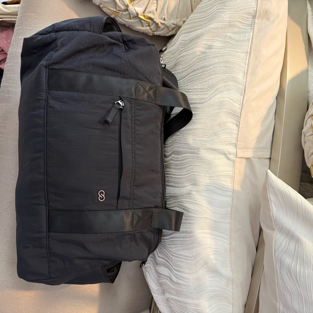 Black Travel Duffel Bag - Calia